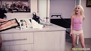 Divoká trojka s Jessou Rhodes a Piper Perri