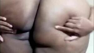 The gostosa ebony woman relaxes at home