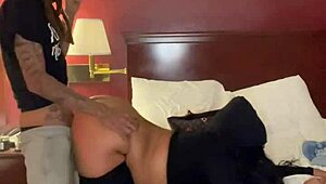 Gaktrizzy and Money2wet share a ghetto hotel creampie