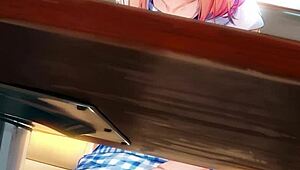 Mashu se cuela pa una mamada sigilosa estilo hentai