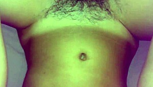 old amateur masturbates blindfolded hairy and fucking hot