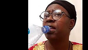 Amateur Ebony Solo Performer Explores Kinky Interests In Q 10