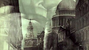 Винтидж табу сцена с космата путка навеждена навън в догистайл