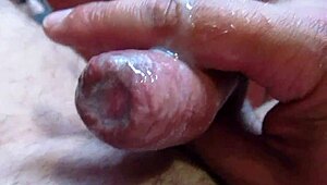 Homemade handjob on cock with cumshot on floor