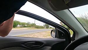 Chico gay seduces gendarme with blowjob in car, paying fine with hot action 😏