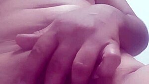 pussy stuffed with cucumber