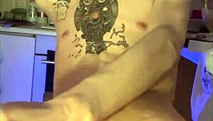 Watch these twinks masturbate together? So hot and gay!