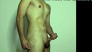 Young 18+ amateur performs high quality webcam masturbation solo