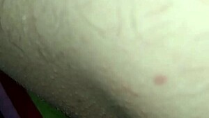 licking my girlfriend's pussy until she cums 😏