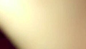 licking my girlfriend's pussy until she cums 😏