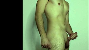 Young 18+ amateur performs high quality webcam masturbation solo