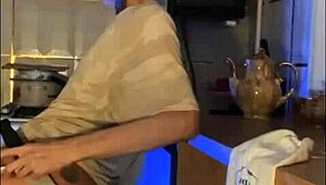 Lihat Twink Gay Ini Coli Bareng? Panas Banget Gay Abis!