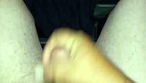 Hey, alice's horny panties lead to handjob and cumshot 😏