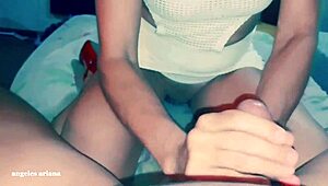 Argentinian amateur Aidra Fox shows how to pleasure yourself