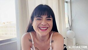 Brunette with super tits convinces me to fuck