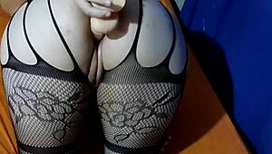 Moroccan beauty with big assets gets wild