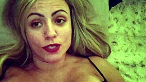 She Sucks Me And I Don't Work Presentation - Samuka Ventura.