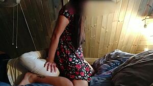 Quer ver casal de lua de mel fodendo de vestido e gozando dentro da buceta depilada?