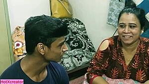 Indická švagrová sdílí přítele v horkém milf bhabhi threesome s špinavým mluvením