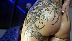 Cum on my oiled ass!