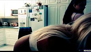 I'm watchin these huge tits n big ass ebony teen 18+ beautys on cam, they're so hot