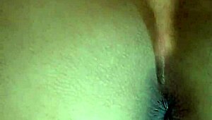 i'm masturabting my wet pusy with toyz