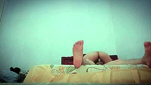 Esta milf puta de USA doblada para follada intensa a lo perrito