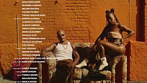 Iza looks so sexy semi-nude 😍