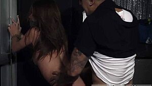 Mistress berpakaian madu mata smokey tapi ciuman Jojos rosak