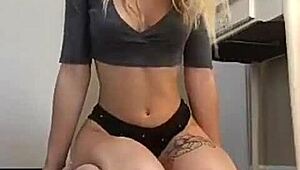 hey cutie, check this beautiful teen 18+ on webcam! 😍