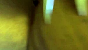 Big booty baby mama shakes her ass wildly for mommy roleplay!