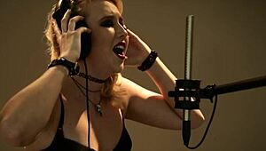 Lesbian Threeway Soaks Pussy Juice With Intense Fingering And Oral