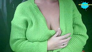 Flashing in the Car Turns Into Outdoor Masturbation by Amateur Wife