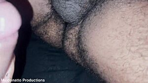 Două tipi intră în camera mea de hotel fără permisiune și-mi fut curu' tare - Full On Red!