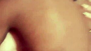 Neg�o gostoso me fudeu em casa, interracial e gostoso