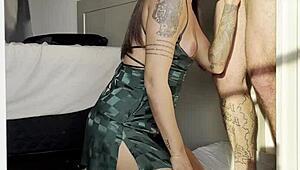 linda garota fucks her tight pussy and gets two cumshots from anarothbardreal