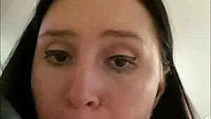 Look how I’m sucking this virtual cock!