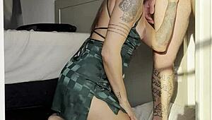 linda garota fucks her tight pussy and gets two cumshots from anarothbardreal