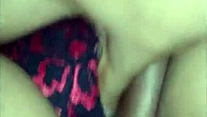 デブBBW娘のマンコ弄りカジュアルストーリー