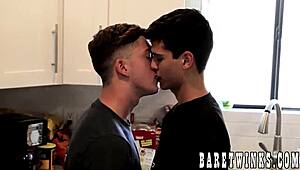 Deep Bareback Creampie With Big Cocked Twinks Kissing And Blowing In The Kitchen.