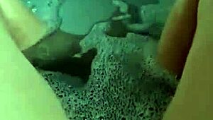 Bbw flaunts feet and fat pussy in bath 😍