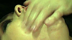 Kenapa budak ini diikat buat latihan anal pantat?