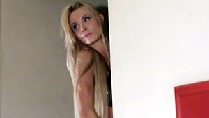 Taissi Fontini explodes in Brazilian shemale action!