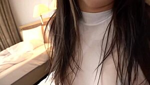 Japanese Amateur Shares Intimate Homemade Moments After Beach Date