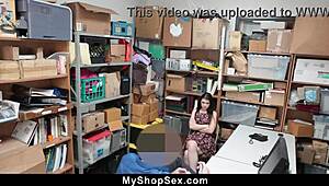 शॉपलिफ्टिंग टीन 18+ को हार्ड फक पनिशमेंट से मारा