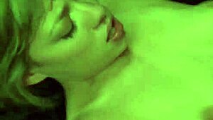 Kleines Teen 18+ Girl Gets Fucked By Her Friend