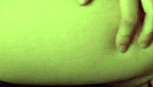 Kleines Teen 18+ Girl Gets Fucked By Her Friend