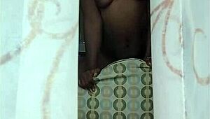 Naejae Onyxx, the tall giantess, grinds against my window