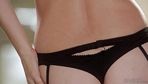 Jamie lynn from babes.com performs exotic masturbation in high definition.