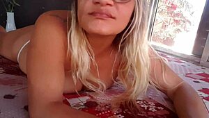 מצאתי את הויברטור של אמא וניסיתי אותו